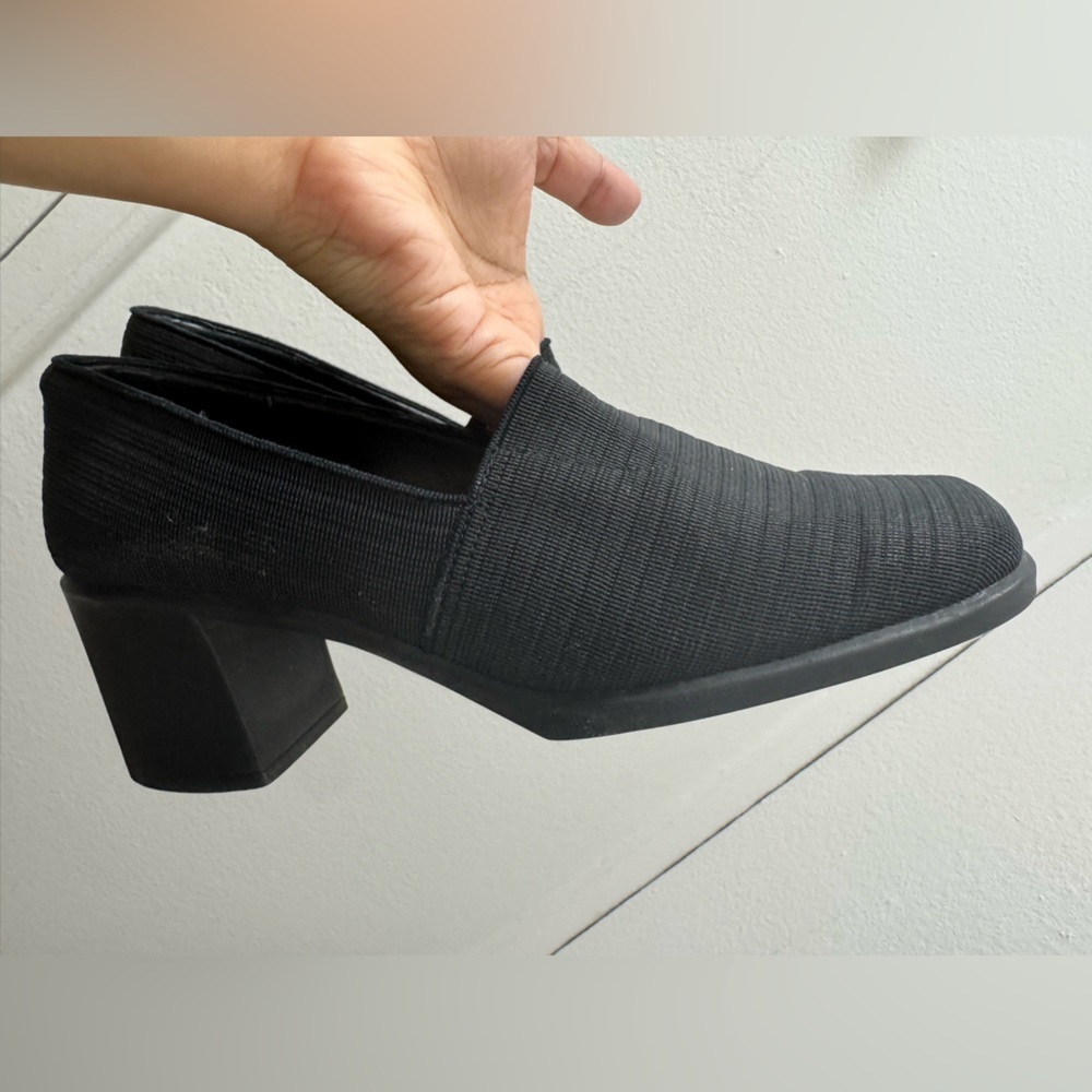 Liz Claiborne vintage square toe black stretch knit loafer pumps fits like 7.5 - Picture 6 of 6